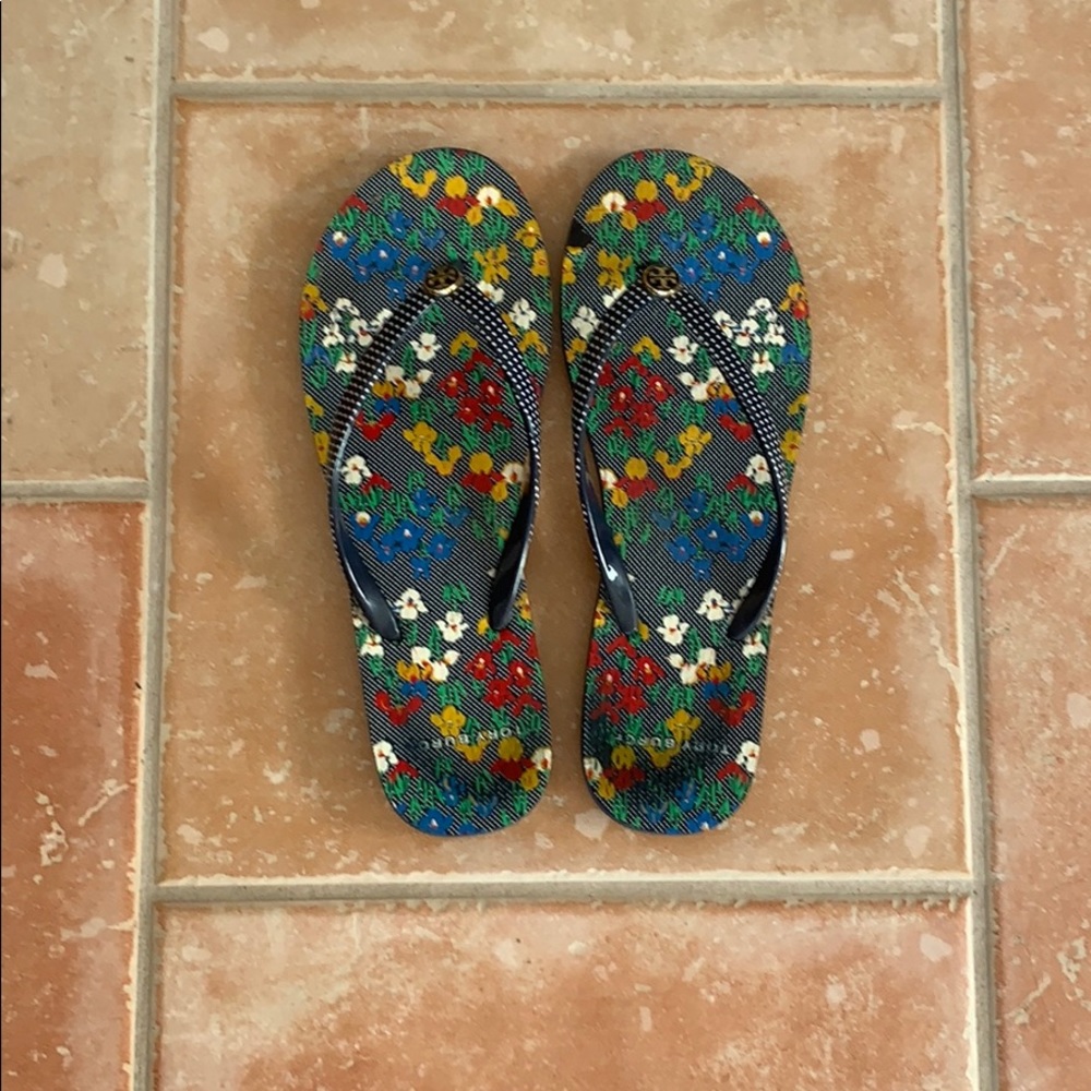 Tory Burch Sandal.